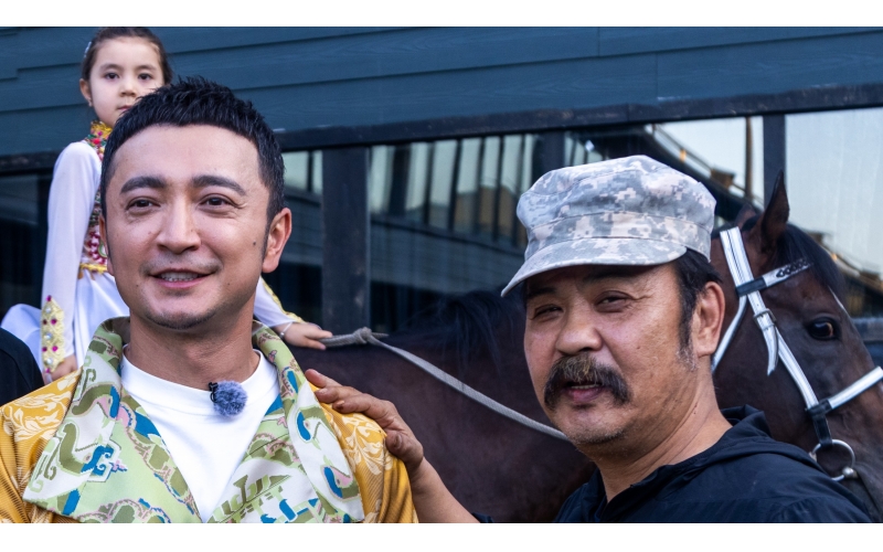 央視主持人尼格買(mǎi)提